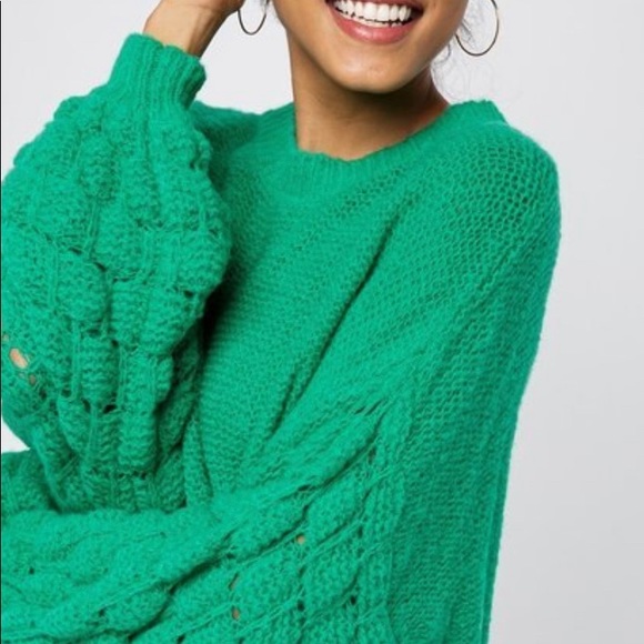 Emerald/kelly green sweater with detailed sleeves - Picture 1 of 5